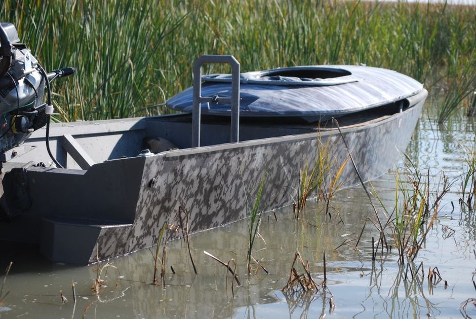 widowmaker-mudboat-wtih-layout-18x44_nat_gear